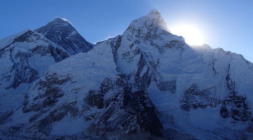 China closed its Everest base camp to tourists from Tibet Side